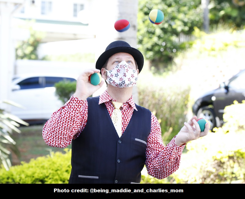 Tom juggling balls